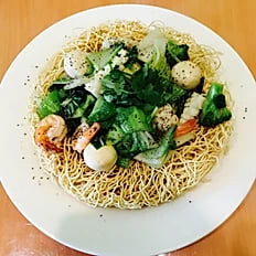 H15. Crispy Egg Noodle w Seafood, Shrimp, Calamari, Fish Ball & Mixed Vegetable H15. Crispy Egg Noodle w Seafood, Shrimp, Calamari, Fish Ball & Mixed Vegetable