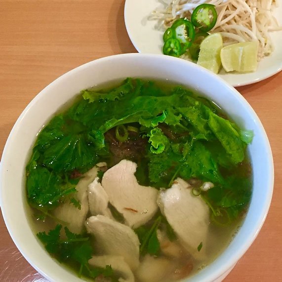 N18. Rice Noodle Soup w White Meat Chicken